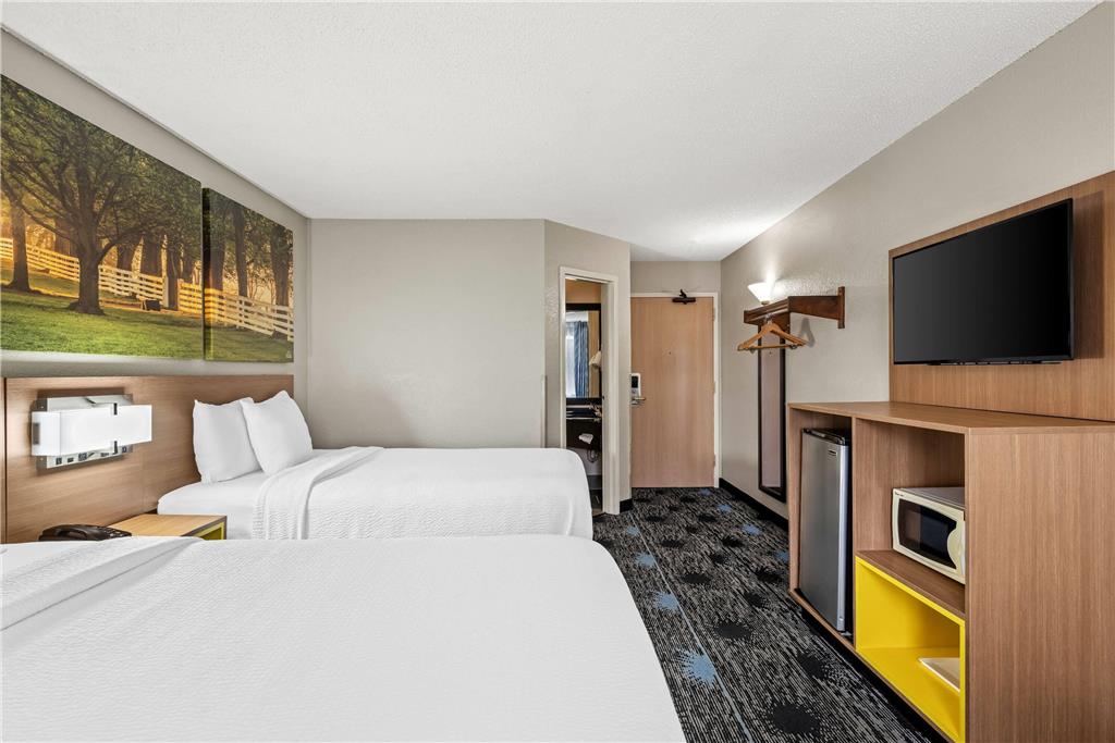 Days Inn by Wyndham Chattanooga Hamilton Place - photo 19