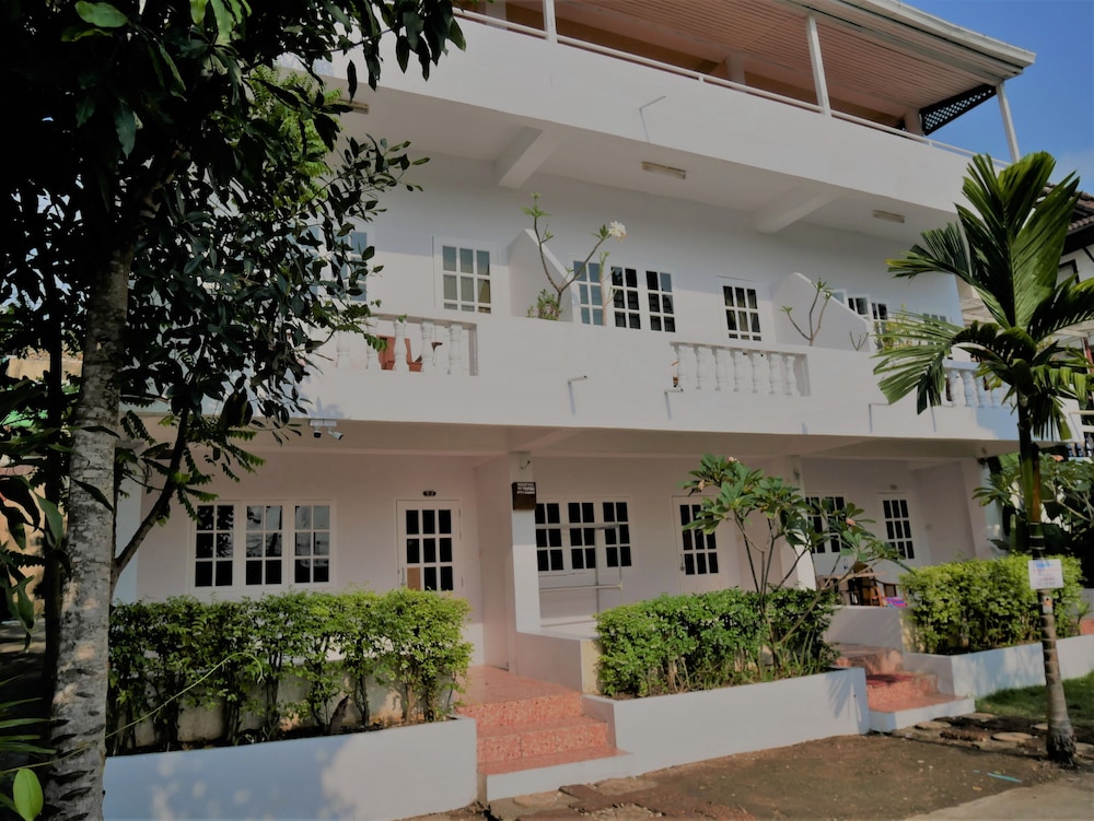 Sunset Inn - carbon neutral hotel in Koh Samui