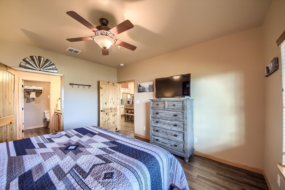 Old Mills Resort OM A6 3 Bedroom Condo by RedAwning - photo 3