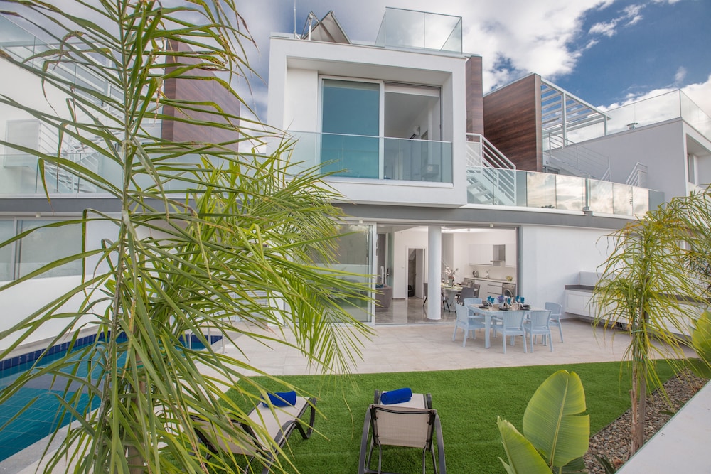 Villa Olive Gold Luxury And Brand New 2Bdr Protaras Villa With Private Pool — 4-Star Luxury Hotel in Protaras, Cyprus