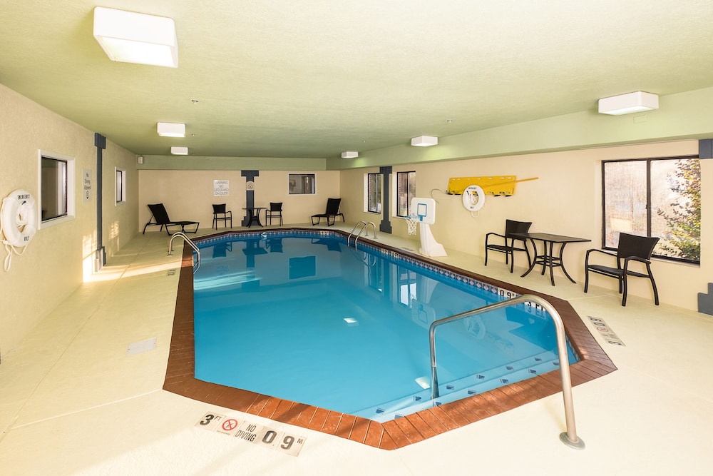 Holiday Inn Express Corydon by IHG - photo 31