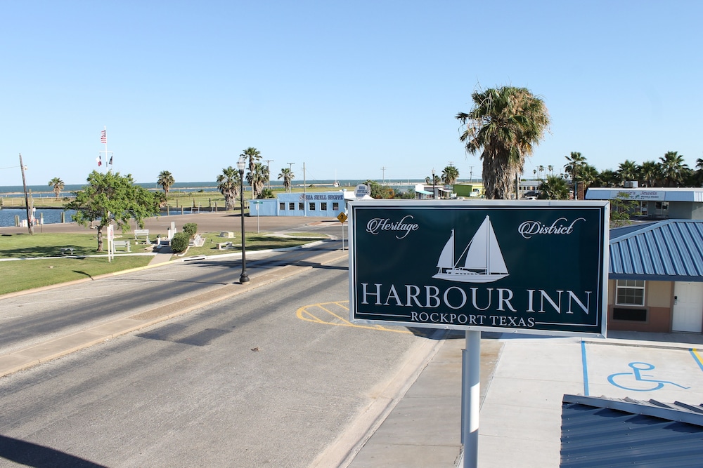 Harbour Inn — hotel in Rockport