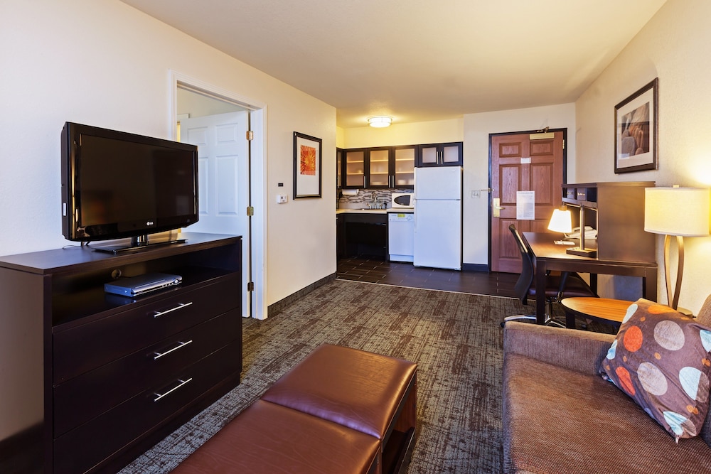 Staybridge Suites Woodland Hills by IHG - photo 6
