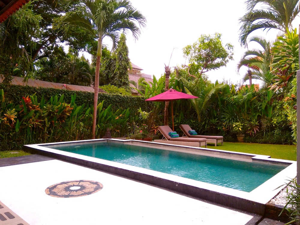 The Nenny Bali Villa Family Home Rentals Seminyak — 4-Star Luxury Hotel in Seminyak, Indonesia