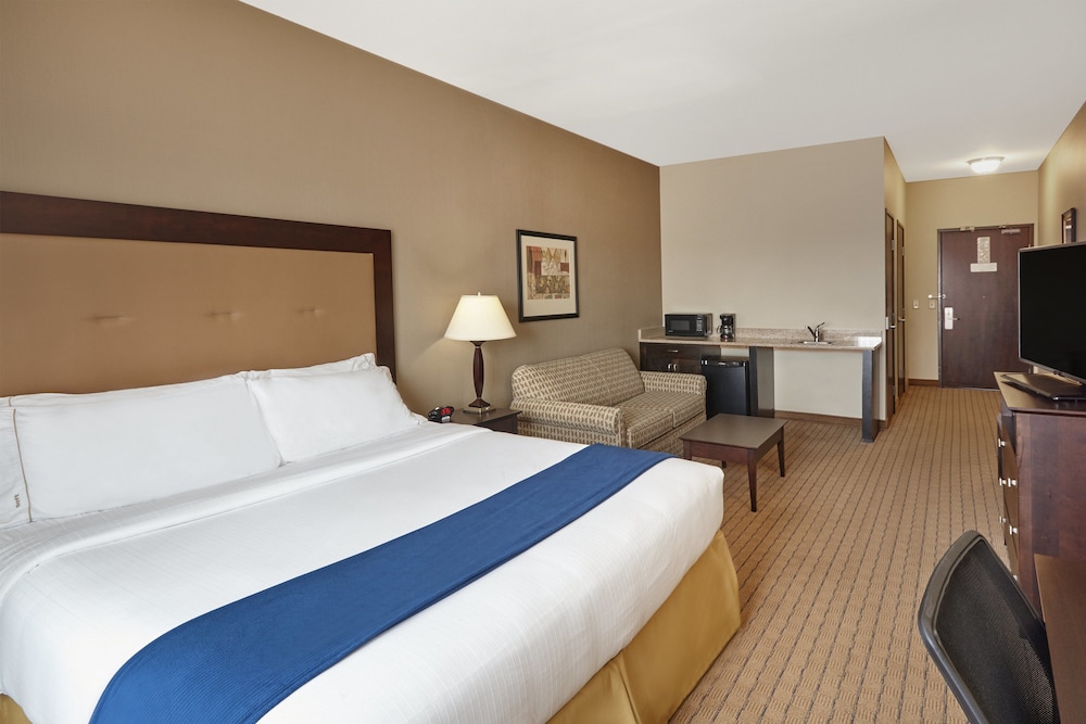 Holiday Inn Express Hotel & Suites Madison Verona by IHG - photo 7