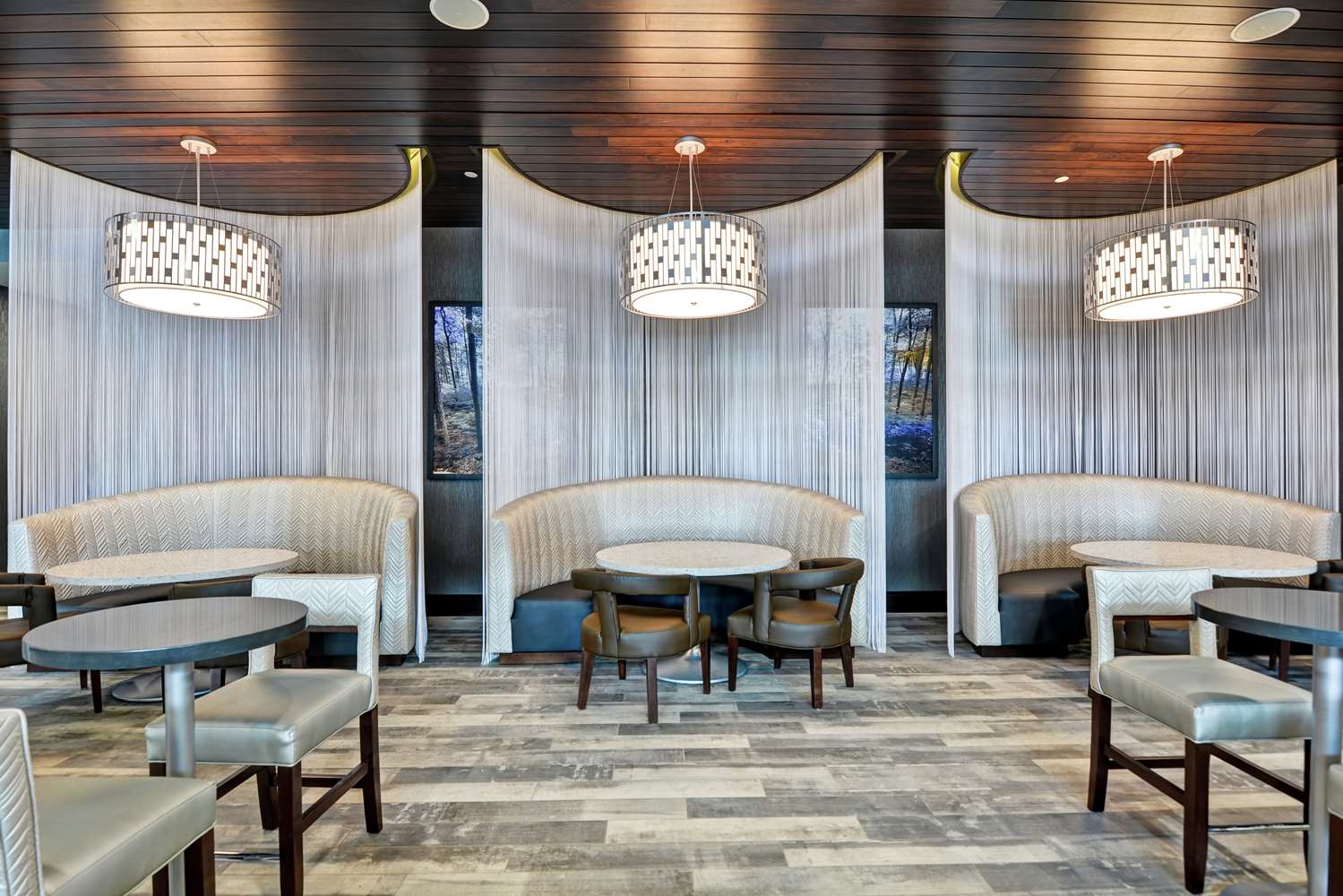 Embassy Suites by Hilton Plainfield Indianapolis Airport - photo 14