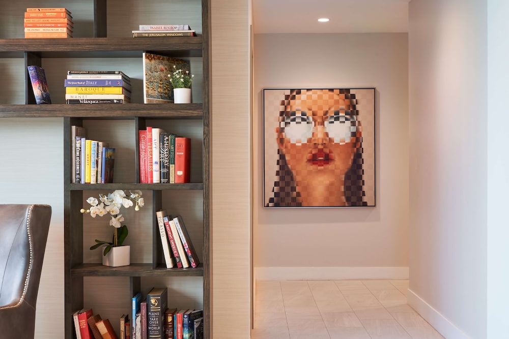 SERENA Hotel Aventura Miami Tapestry Collection by Hilton - photo 3