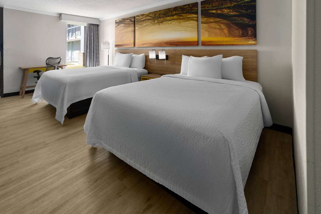 Days Inn by Wyndham Hinesville Near Fort Stewart - photo 19