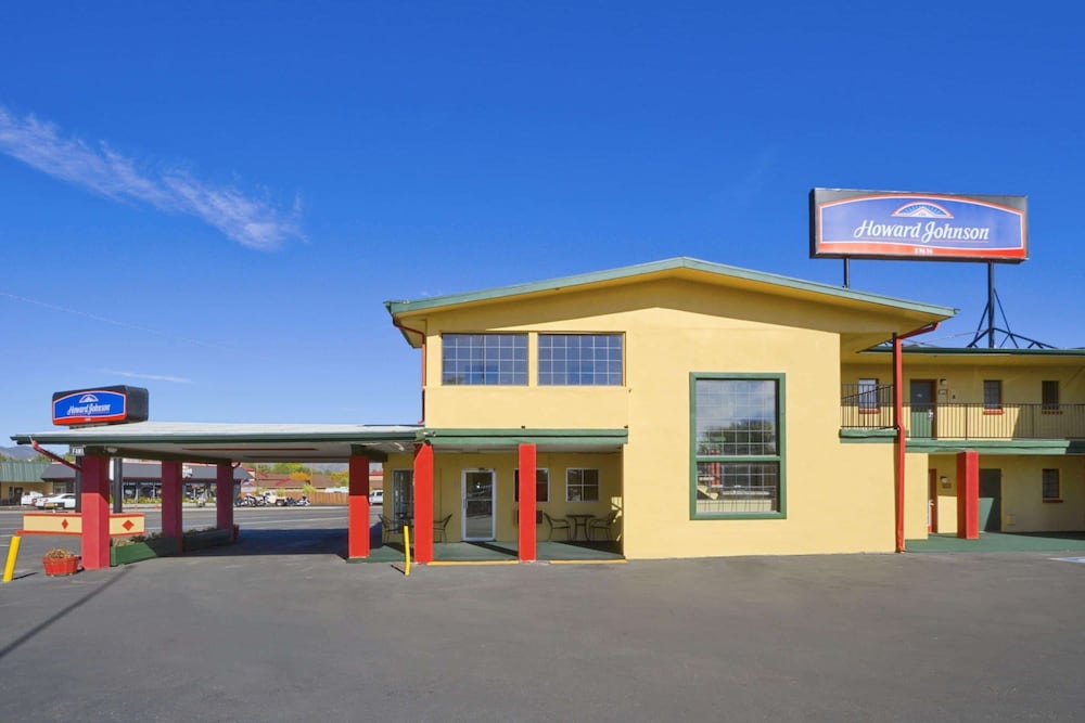 Howard Johnson by Wyndham Flagstaff University West - featured photo