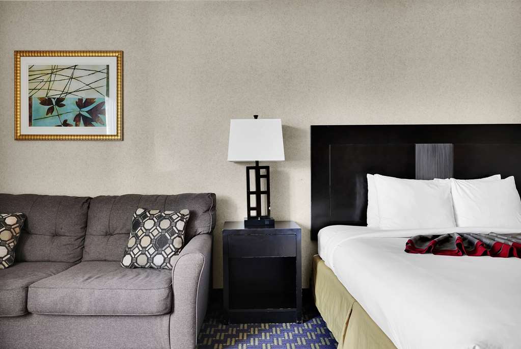 Ramada by Wyndham Jacksonville I 95 by Butler Blvd - photo 60