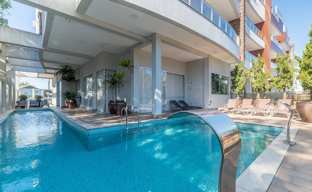 Apt 2q Moderno 80m Da Praia de Mariscal Iml0107