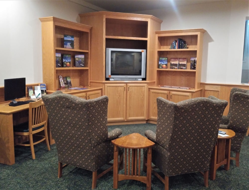 Sugarloaf Mt Motel - photo 3