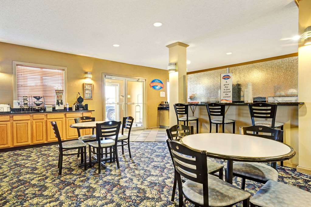 Baymont by Wyndham Wahpeton - photo 14