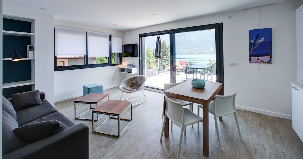 Côte Ouest AppartHotel — 4-Star Luxury Hotel in Sevrier, France