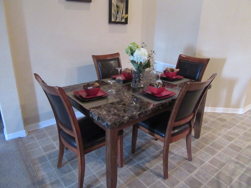 R1 Glenbrook 4 bed 2 Bath - photo 8