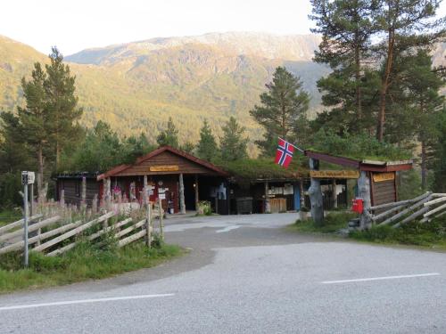 Hov Hyttegrend in Sande, Norway