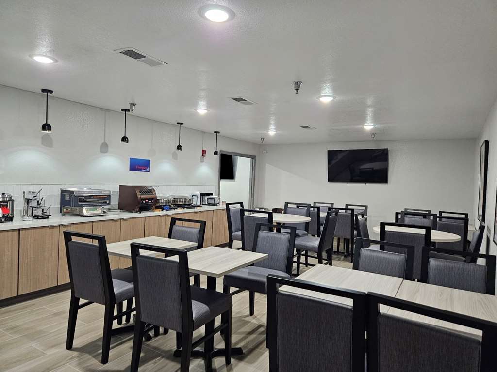 Best Western Park City Wichita North - photo 4