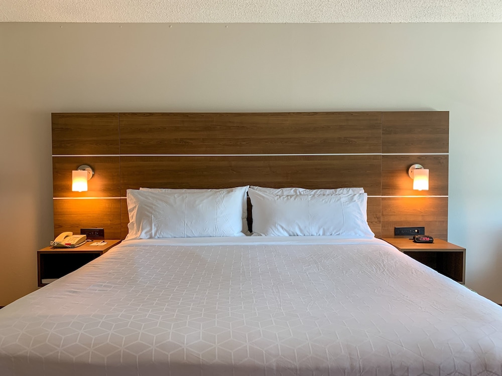Holiday Inn Express & Suites Lexington Dtwn Area Keenland by IHG - photo 15