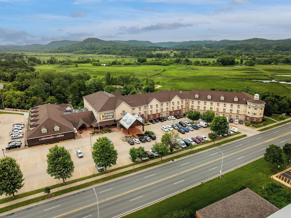 Stoney Creek Hotel La Crosse Onalaska - photo 41