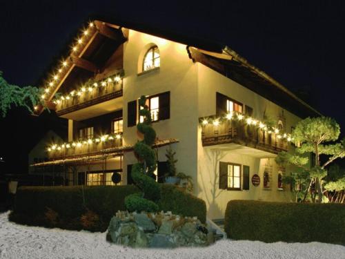 Romantische 5 Sterne Ferienwohnungen — 4-Star Luxury Hotel in Mittenwald, Germany