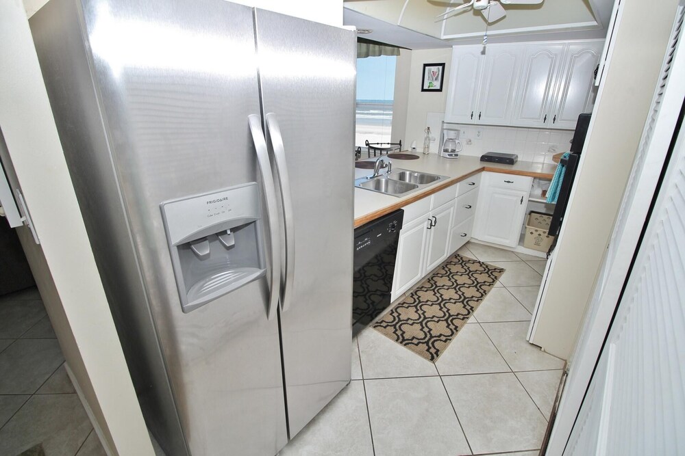 Coronado Towers 201 - photo 8