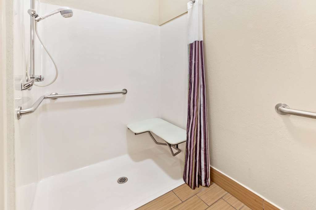 La Quinta Inn & Suites by Wyndham South Bend - photo 21