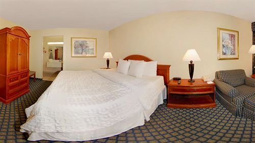 Gainesville Hotel & Conference Center - photo 2