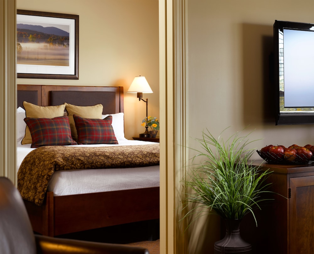 Green Mountain Suites Hotel - photo 8