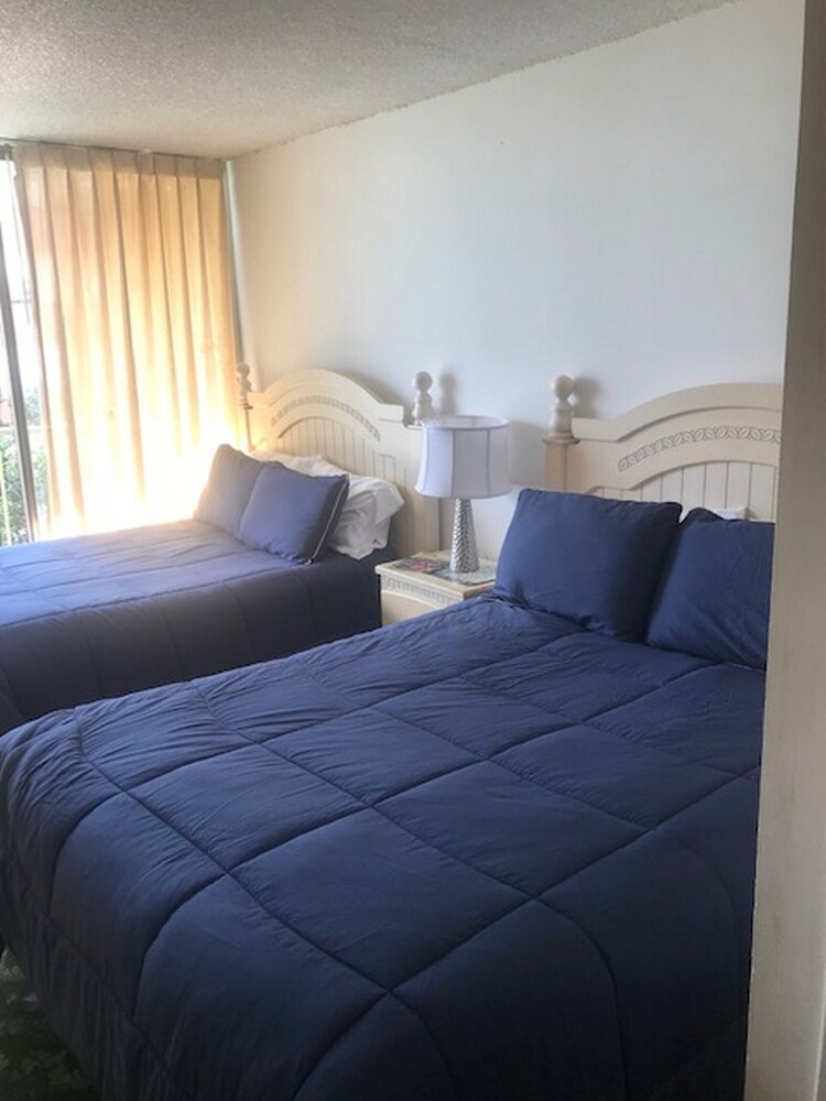 Country Club Condo Hotel - photo 8