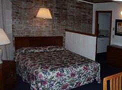 Cozy Cove Beachfront Resort Inn - photo 3