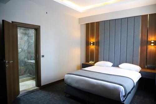 Cenas Otel — hotel in Agri