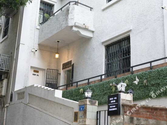 Moon & flowers - carbon neutral hotel in Xiamen