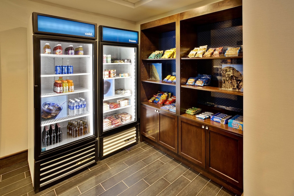 Hampton Inn Niagara Falls Blvd - photo 45