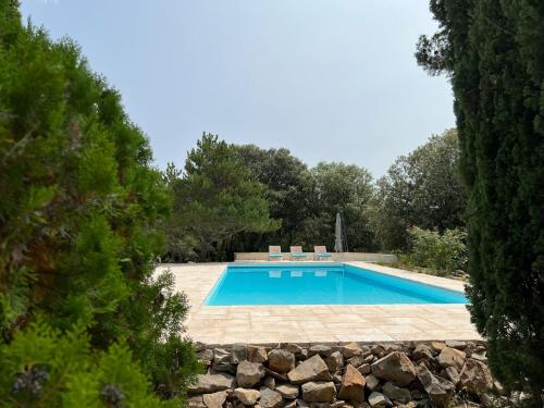 Luxurious family house with pool in ArdA che. — 4-Star Luxury Hotel in Les Vans, France