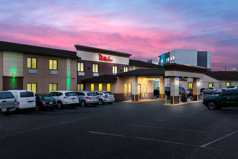 Red Roof Inn Denver - photo 20