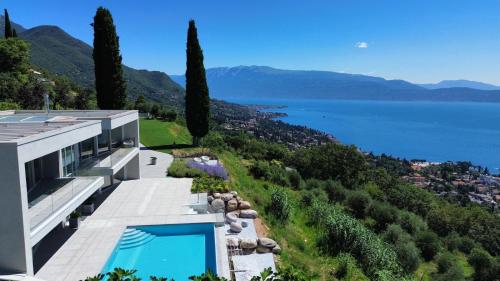 Infinity Villa Salò — 4-Star Luxury Hotel in Salo, Italy