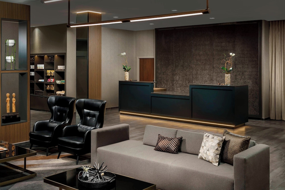 AC Hotel by Marriott Chapel Hill Downtown - photo 4