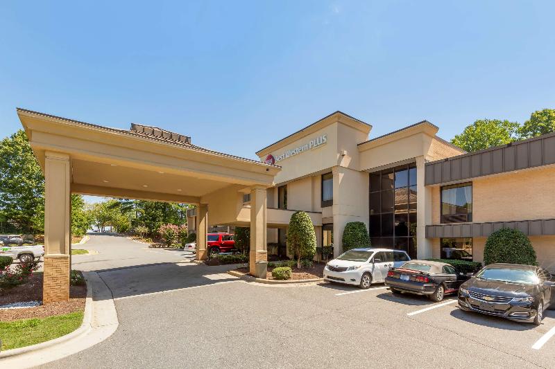 Best Western Plus Cary Inn NC State - photo 8