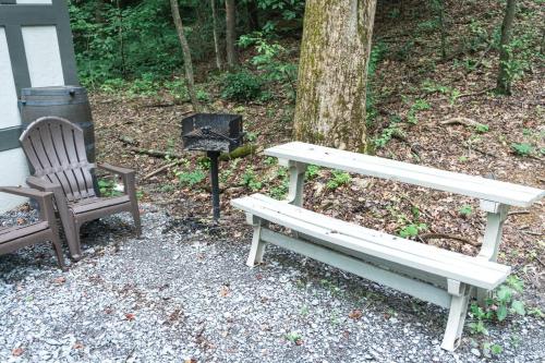 Tiny Home Cottage Near the Smokies #4 Stella - photo 9