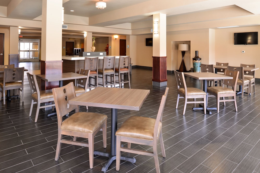 Holiday Inn Express & Suites Globe by IHG - photo 39