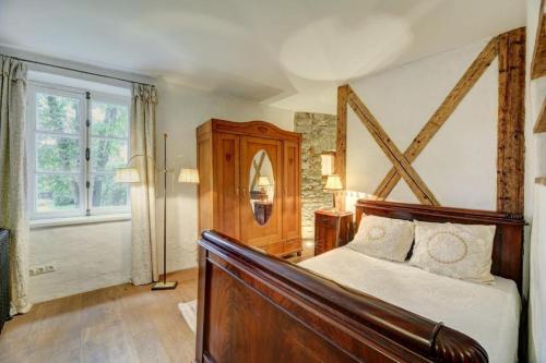 Cozy Old Town Historic House