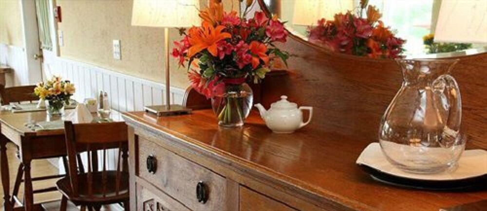Brass Lantern Inn - photo 46