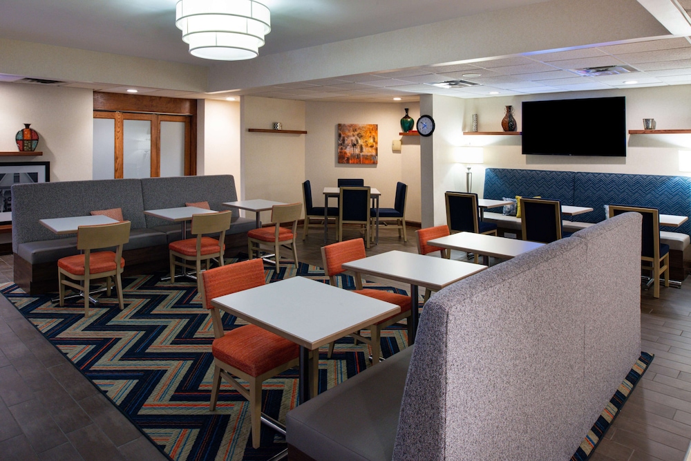 Hampton Inn Wytheville - photo 53