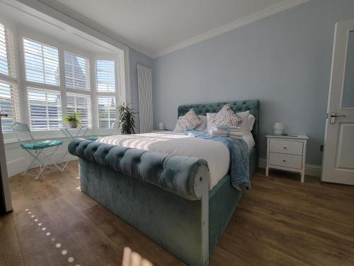 Ingleside Mews