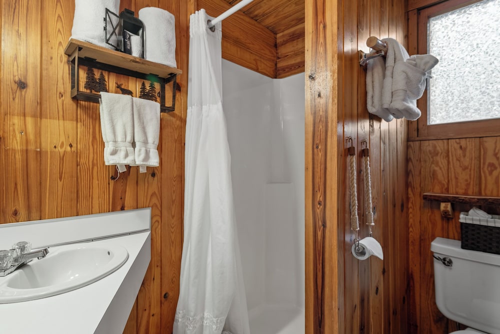 Tall Pines Inn - photo 117