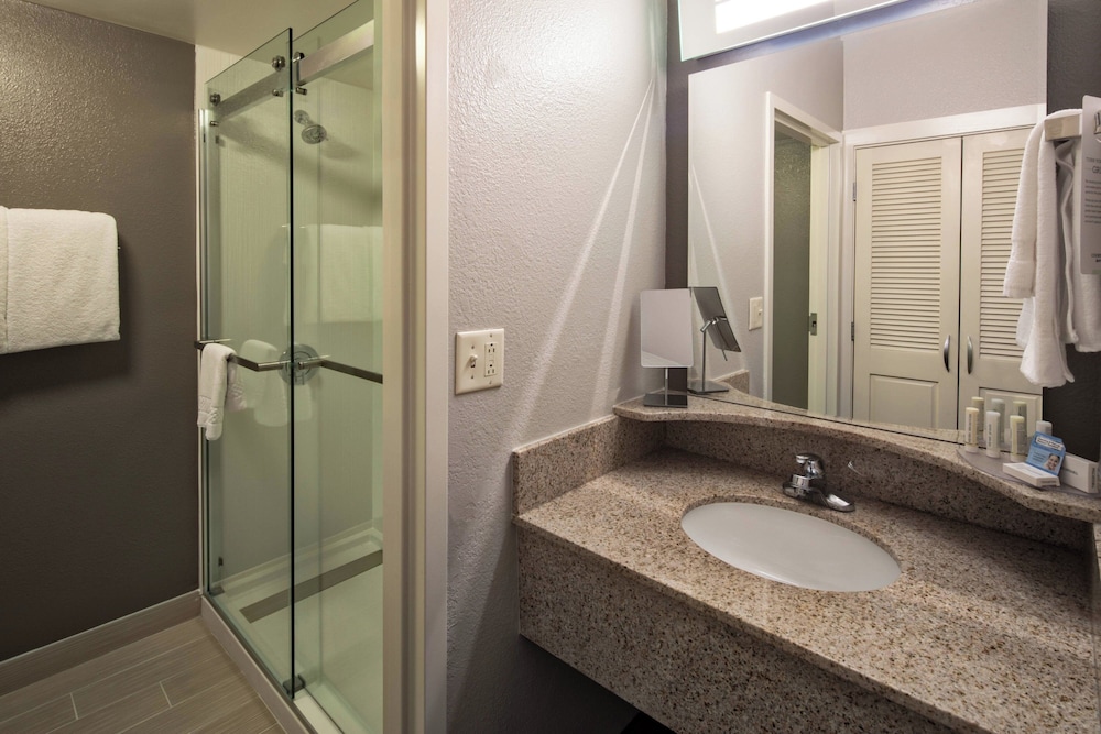 Courtyard by Marriott Rock Hill - photo 15