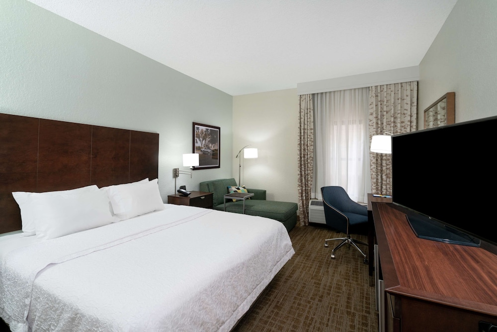 Hampton Inn & Suites Nashville Franklin - photo 13