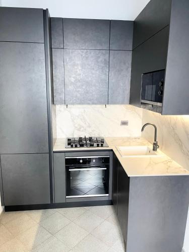 Bilocale Zona Navigli — 4-Star Luxury Hotel in Milan, Italy