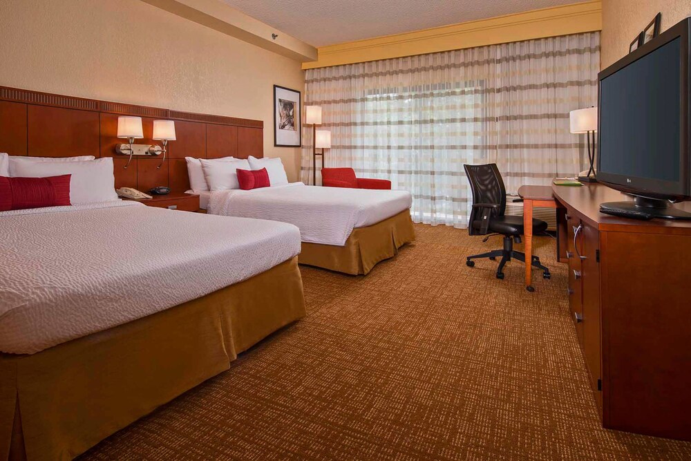 Courtyard by Marriott Rockville - photo 10