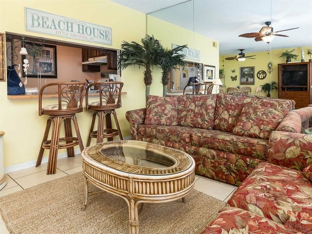 Sea Breeze 203 by Meyer Vacation Rentals — 4-Star Luxury Hotel in Gulf Shores, United States